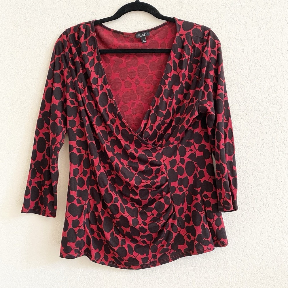 Talbots Faux Wrap Blouse Size Large Red Black Leaves V-Neck‎ Rayon Lyocell
